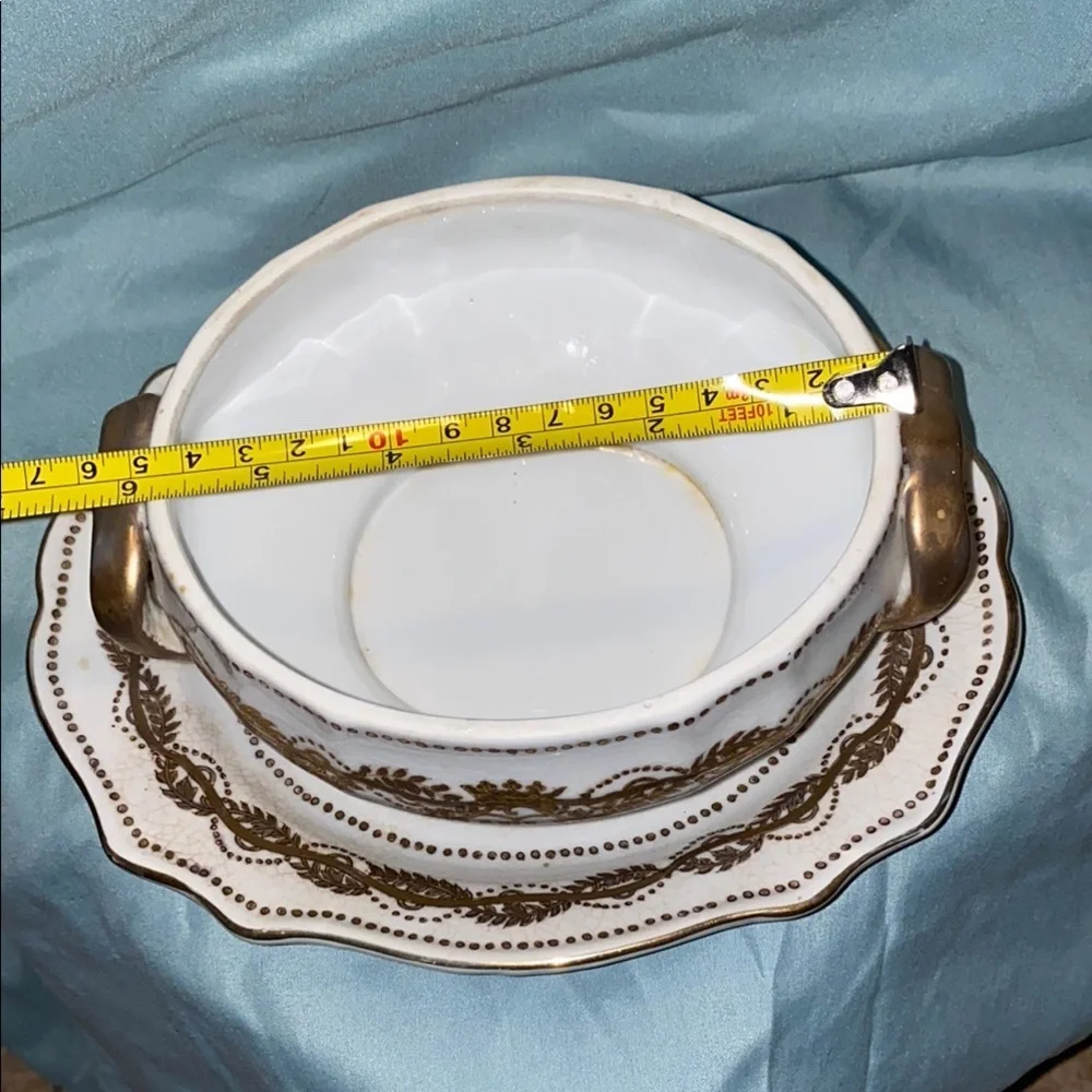 BX48 Vintage 3 pc Wong Lee 1895 Porcelain Collection Gold and White Covered Dish